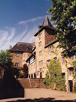 Blankenheim, Innenhof. Foto. H. Dirkes, 2003 (Bildarchiv EBI)