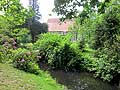 Der Burggraben im Sden. Im Hintergrund die Dietrichsburg.Foto Frank Both, Mai 2016.